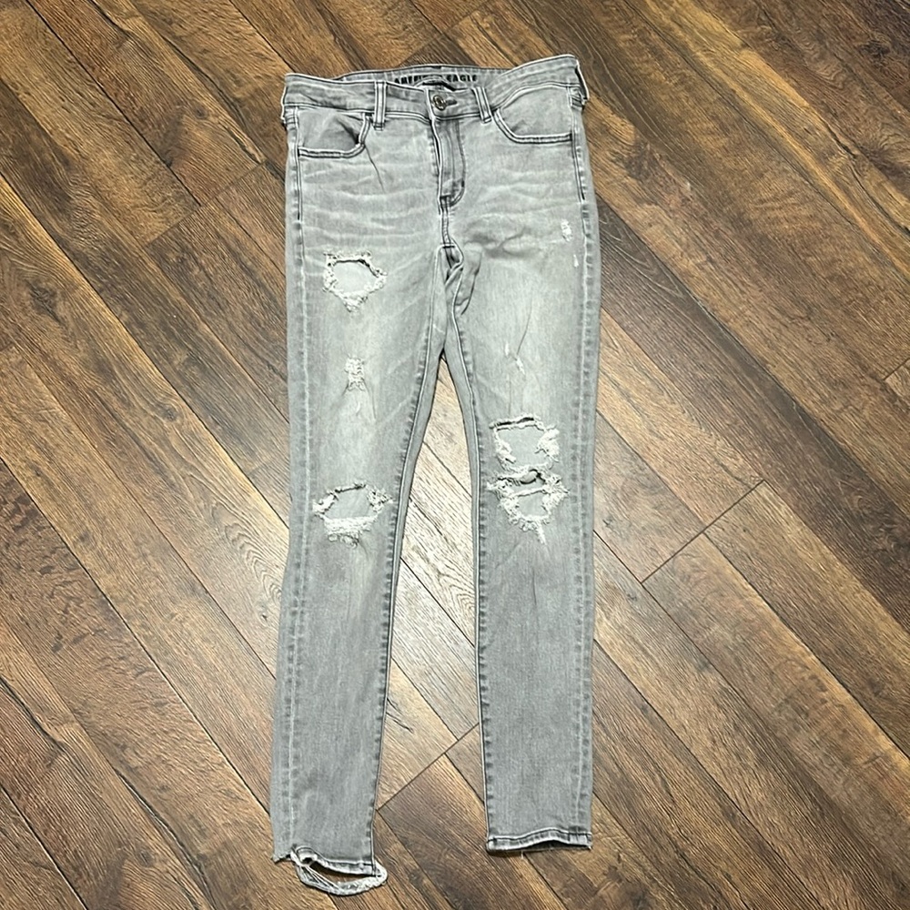 Next level stretch american eagle ripped skinny jeans
